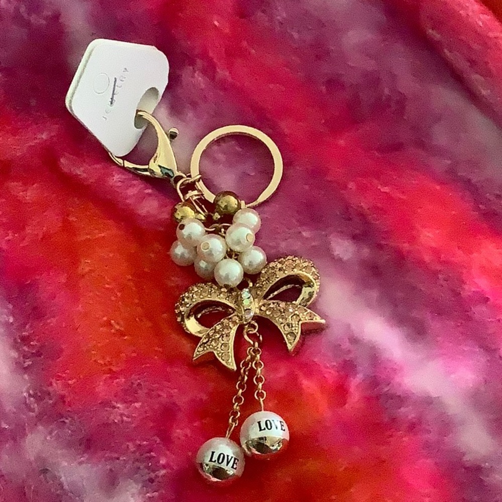 New with tag fashion keychain